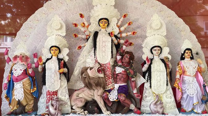 Noida Durgotsav recreates the authentic Village concept with ‘Gram Bengal’