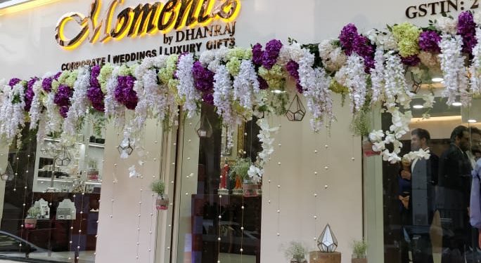 Dhanraj Jewellers unveils ‘THE MOMENTZ’,a new luxury gift showroom in Mumbai.
