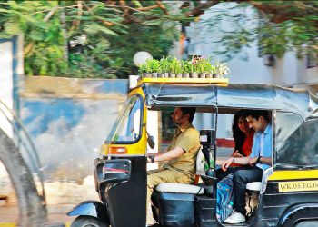 Piaggio forays into the mid-body segment of 3-wheelers; launches the new Ape’ City+