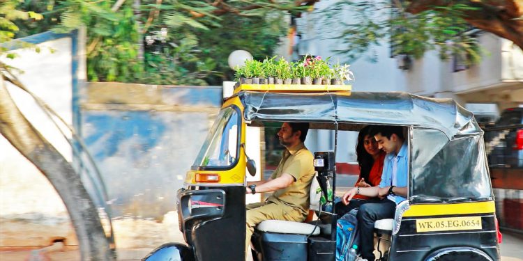 Piaggio forays into the mid-body segment of 3-wheelers; launches the new Ape’ City+