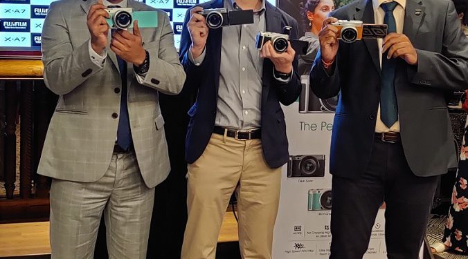 Fujifilm India new X-A7 camera