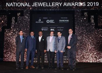 Malabar Gold, C. Krishniah Chetty, G.R.Thanga Maligai, Mehta Emporium, KK Jewels, Kulthiaa, Sona Chandi amongst winners of the 9th edition of GJC’s National Jewellery Awards (NJA) Actor Sharad Kelkar hosts & actress Esha Gupta grace NJA Grand Finale where 35 awards in 8 categories were given Mahesh Jain PB Society Jewellers, Kanpur UP, honored with Anmol Ratna Award Prerna Khurana from Khurana Jewellers Amritsar won Woman Entrepreneur Award Sanjib Dey wins Designer Award; Vummidi Bangaru Jewellers wins Artisan Award 10 student winners of Sawansukha Institute, NIFT Chennai, INSD win scholarship worth Rs. 10 lakh, (1 lakh each ) sponsored by International Institute of Gemology (IIG).