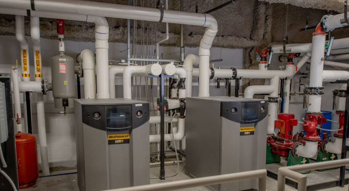 “The Emergence of Smart Commercial Boilers: Unleashing the Power of IoT and Connectivity in Heating Systems”