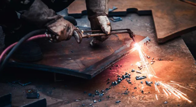 “Masterful Craftsmanship: Unveiling the Advantages of Creating Bespoke Metal Products for Your Business”