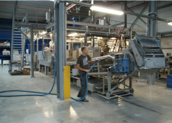 Efficiency by Design: The Integration of Compressors and Vacuums in Industrial Equipment