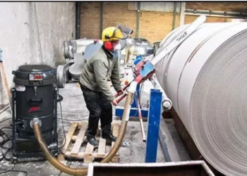 Compressors and Vacuums: Enhancing Efficiency in Food and Beverage Production