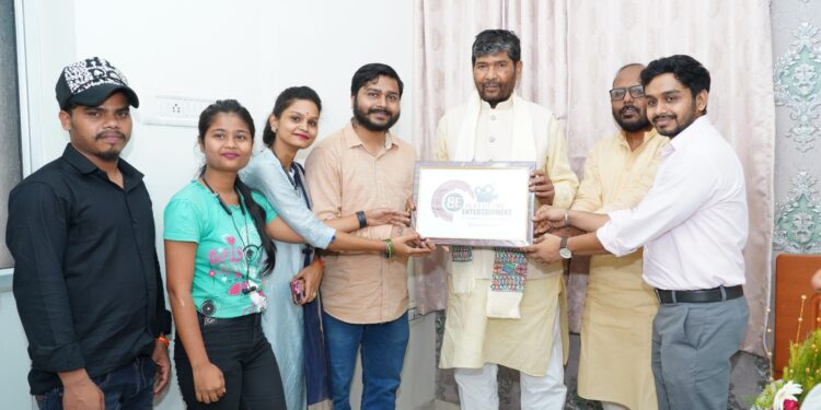 Beat of Life Entertainment Team Meets Pashupati Paras, the Union Minister of the Indian Government  