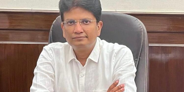 IAS Officer, Ashutosh Agnihotri launched his book “Kuch Adhure Shabd” on July 20th 2023