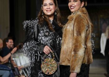 Oceana Clutches by Rima and Rashi just set London Fashion Week on fire with their dazzing Rocky Star X OC with their Capsule Collection!