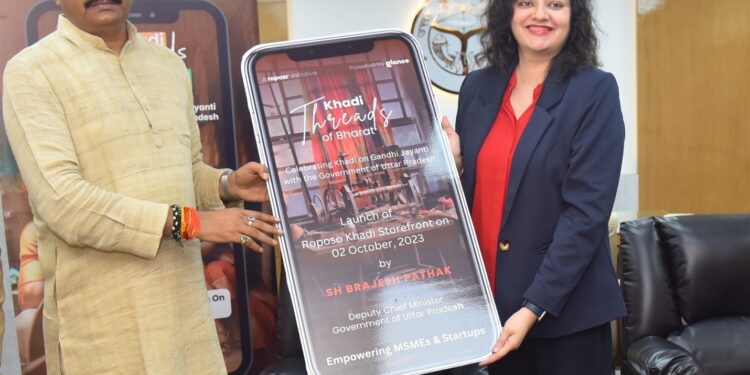 Roposo Khadi Storefront Launched by UP Deputy Chief Minister on Gandhi Jayanti to Promote Khadi Industry, Artisans and entrepreneurs.