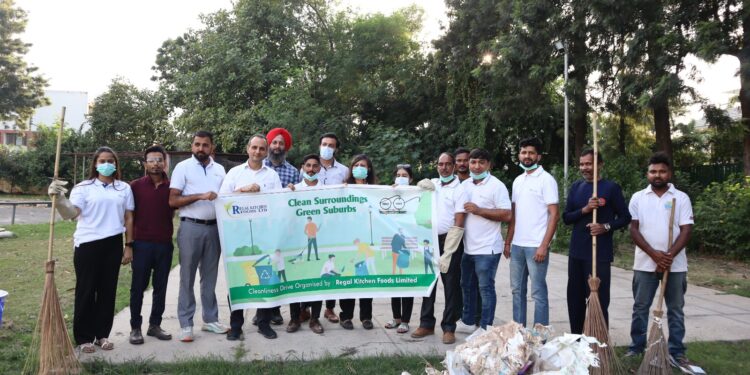 Chandigarh Witnesses Regal Kitchen Foods’ Impactful Cleanliness Drive in Sector 8 Market