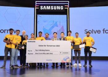 Top 3 Teams from Surat, Nagpur and Golaghat with a Beach Cleaning Robot, an AI Tool to Help Women Choose STEM and a Low-Cost Personal Cooling Device Win Samsung Solve for Tomorrow 2023