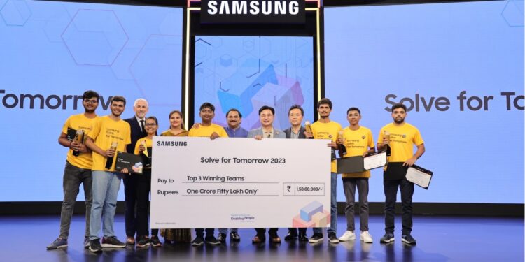 Top 3 Teams from Surat, Nagpur and Golaghat with a Beach Cleaning Robot, an AI Tool to Help Women Choose STEM and a Low-Cost Personal Cooling Device Win Samsung Solve for Tomorrow 2023