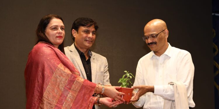 Kamala Ankibai Ghamandiram Gowani Trust Hosts Khadiology Event with Prominent Guests at Jai Hind College