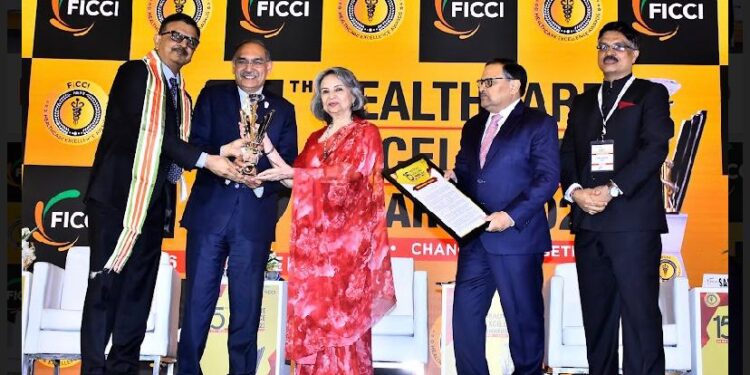 Dr. Vikram Shah honoured with “Healthcare Personality of the Year 2023” Award by FICCI