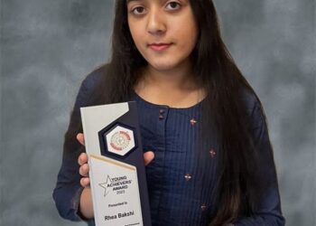 17 Year Old Documentary Filmmaker Rhea Bakshi’s Awarded “Young Achievers’ Award”
