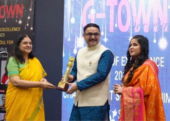 Parmanu Defence Academy Dehradun Honored with Education Excellence Award by Member of Parliament Smt. Menaka Gandhi