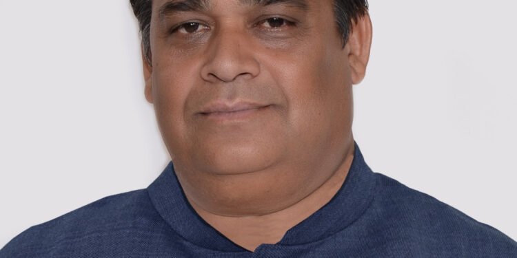 Renowned and Trusted – Pandit Prakash Joshi, Ahmedabad’s Famous Astrologer, Reveals the Path to Success