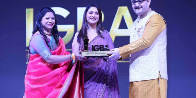 Parmanu Defence Academy Triumphs as Best Defence Academy in North India, Honored by Padma Shri Madhuri Dixit