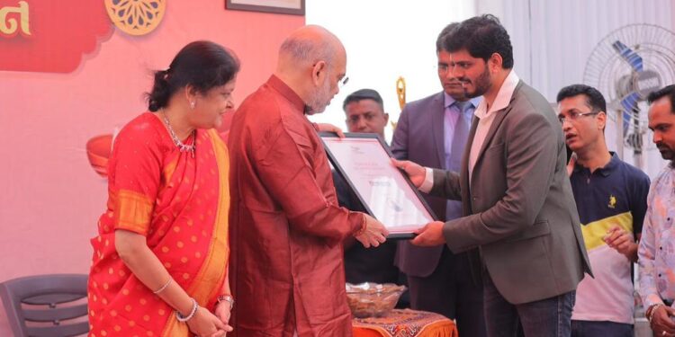 KEYBLOCKS STRATEGY CONSULTING FOUNDER MOHAN BABU MEETS THE HONORABLE MINISTER OF HOME AFFAIRS AMIT SHAH