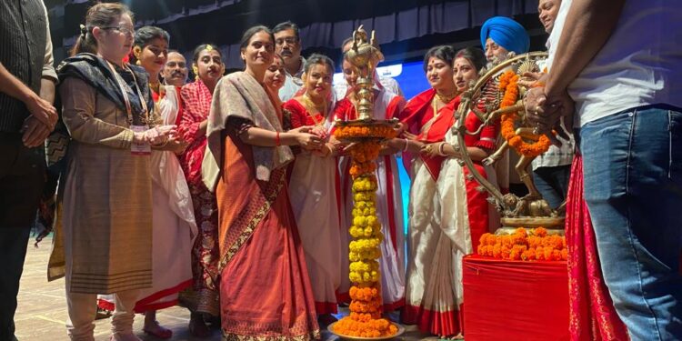 The National Unity showcased through the Youth Festival, and on the following day, the hearts of the youth were won over by the victorious cultural dances.