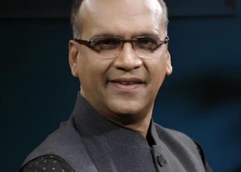 Trade Analyst Komal Nahta supports the film ‘Hero Heeroine’ which has a message for youth