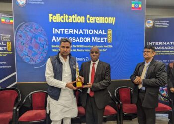 Nishit Kumar (Bablu Chaudhary) was honored by the Ethiopian Embassy for his excellent work in the field of environmental protection.