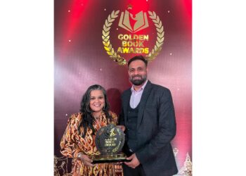 Author Rakhi Kapoor receives The Prestigious Golden Book Award 2024 for her twenty sixth book “Breaking Free Embracing me” 