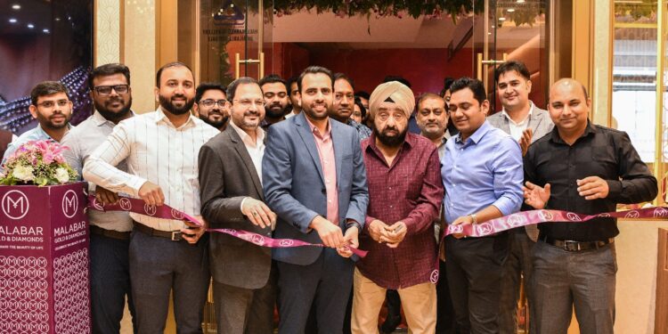 Grand Unveiling: Malabar Gold & Diamonds Opens Latest Store in Omaxe Chowk, Chandni Chowk