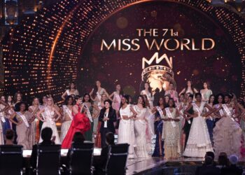 Designer Archana Kochhar is promoting the Make in India Campaign in 112 countries through the Miss World Festival 