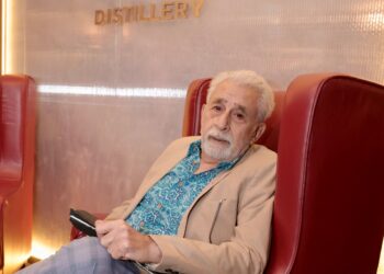 Ace Actor Naseeruddin Shah Captivated Audience With A Brilliant Reading Of Premchand’s Masterpiece, ‘Shatranj Ke Khiladi’