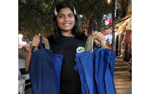 Teen Activist Manya Harsha Leads Recycling Revolution in Bengaluru, Transforms Granny’s Sarees into Sustainable Bags on Earth Day