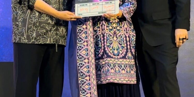 Karan Johar and Manish Malhotra  Launch Usha Kakade’s Production House – Welcomes Her To Movie Industry 