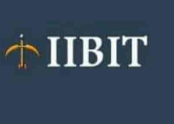 IIBIT: Bridging Banking and Trading Advisory Services