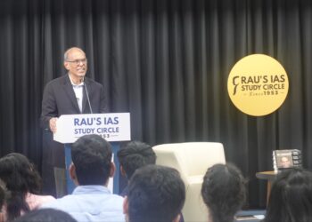 Former RBI Governor Dr. Duvvuri Subbarao Visits Rau’s IAS Study Circle: A Nostalgic Journey Back to His Roots