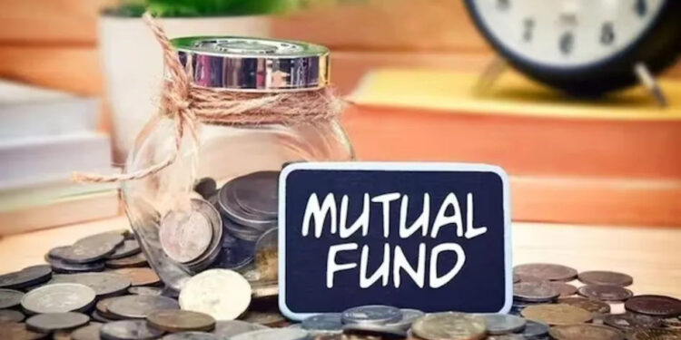Maximising Returns: How To Choose the Right Mutual Fund for Your Investment Goals