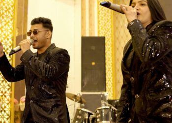 Mashupminati: Revolutionizing Live Music with DJ-Based Performances