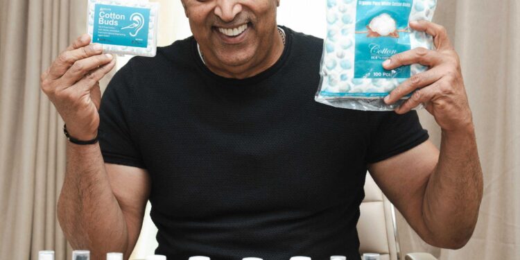 Bollywood Icon Vindu Dara Singh Invests in Abhay HealthTech Pvt. Ltd.