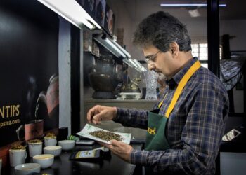 Madhav Sarda – Expert Tea Taster and Managing Director Golden Tips Tea