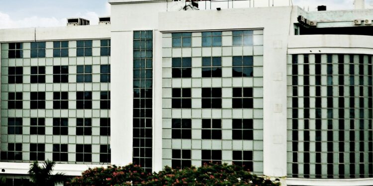 Techno India University Launches Revolutionary Engineering Programs with Paid Internships and Advanced AI Training