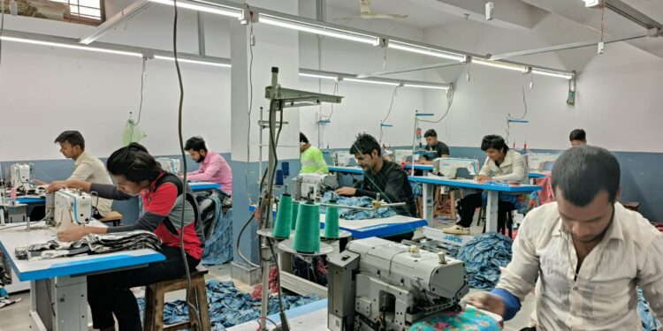 Srokam Exports: A Leader in Women’s Clothing Manufacturing