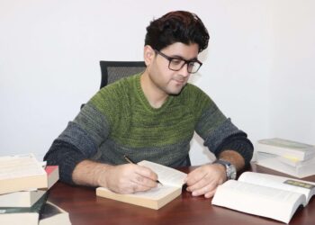 With a String of New Books, Famous Poet Mujahid Ali Khan Shares His Best Thoughts on Finance, Success, Life and Poetry.