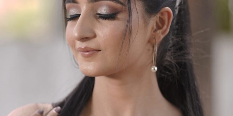 Sunakshi: From Modeling Sensation to Bollywood Debut
