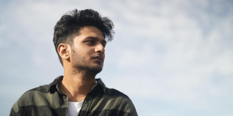Multidisciplinary Creative Kahee Krishnaa Makes Waves in Dubai’s Art Scene