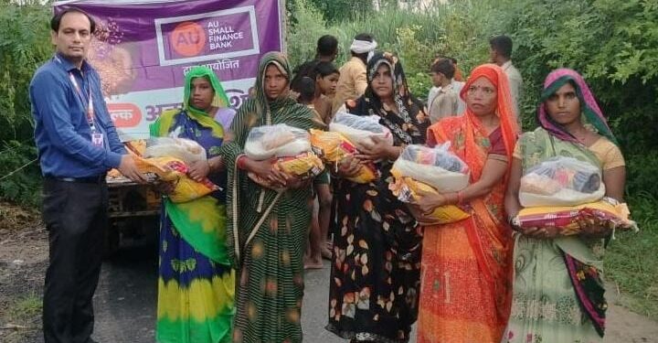 AU Small Finance Bank supports flood-affected families in Uttar Pradesh