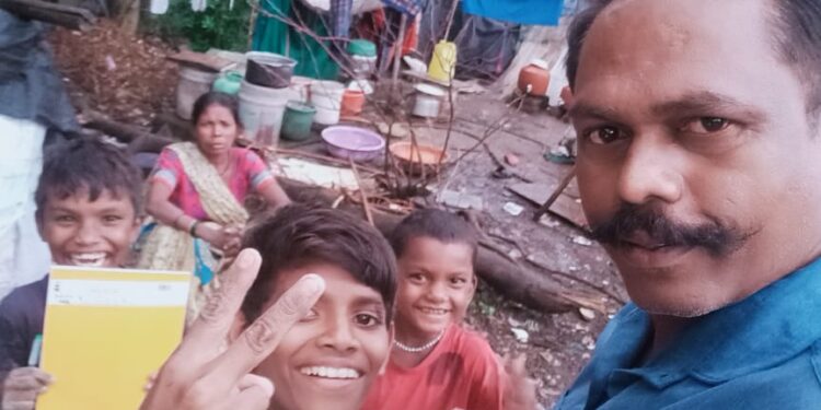 Illuminating Lives: The Inspiring Journey of Ganesh Jayram Pagare in Educating Nashik’s Underprivileged Children