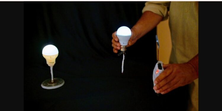 Wireless Charging Invention Uses RF Signals to Efficiently Transfer Power