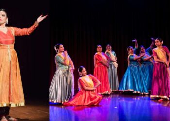 “Raas- The Kathak Studio Presents a Spectacular Evening of Dance at Triveni Kala Sangam”.