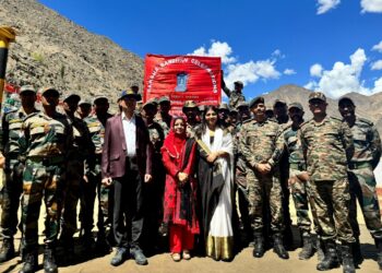 Dr. Shruti Sharma Honouring Soldiers and Inspiring Future Leaders on Raksha Bandhan