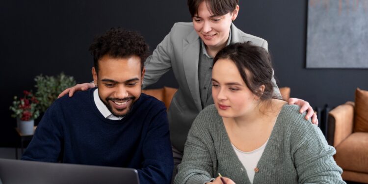 Why Enrolling in a Project Management Certificate Course is Crucial for Career Advancement